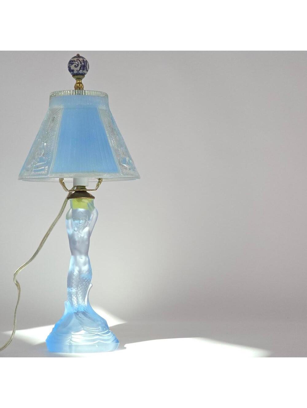 Vintage Walther & Sohne Art Deco Frosted Blue Mermaid Boudoir Lamp